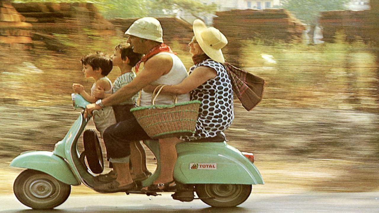 Vespa Story Backdrop Blur