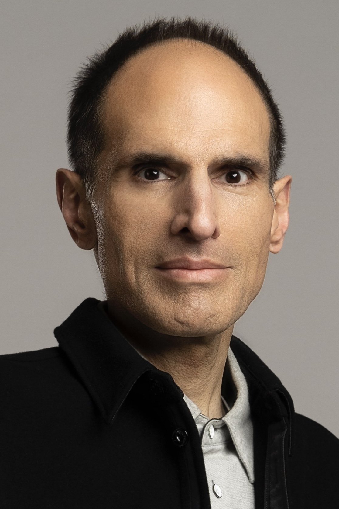 et billede af Jon Jashni