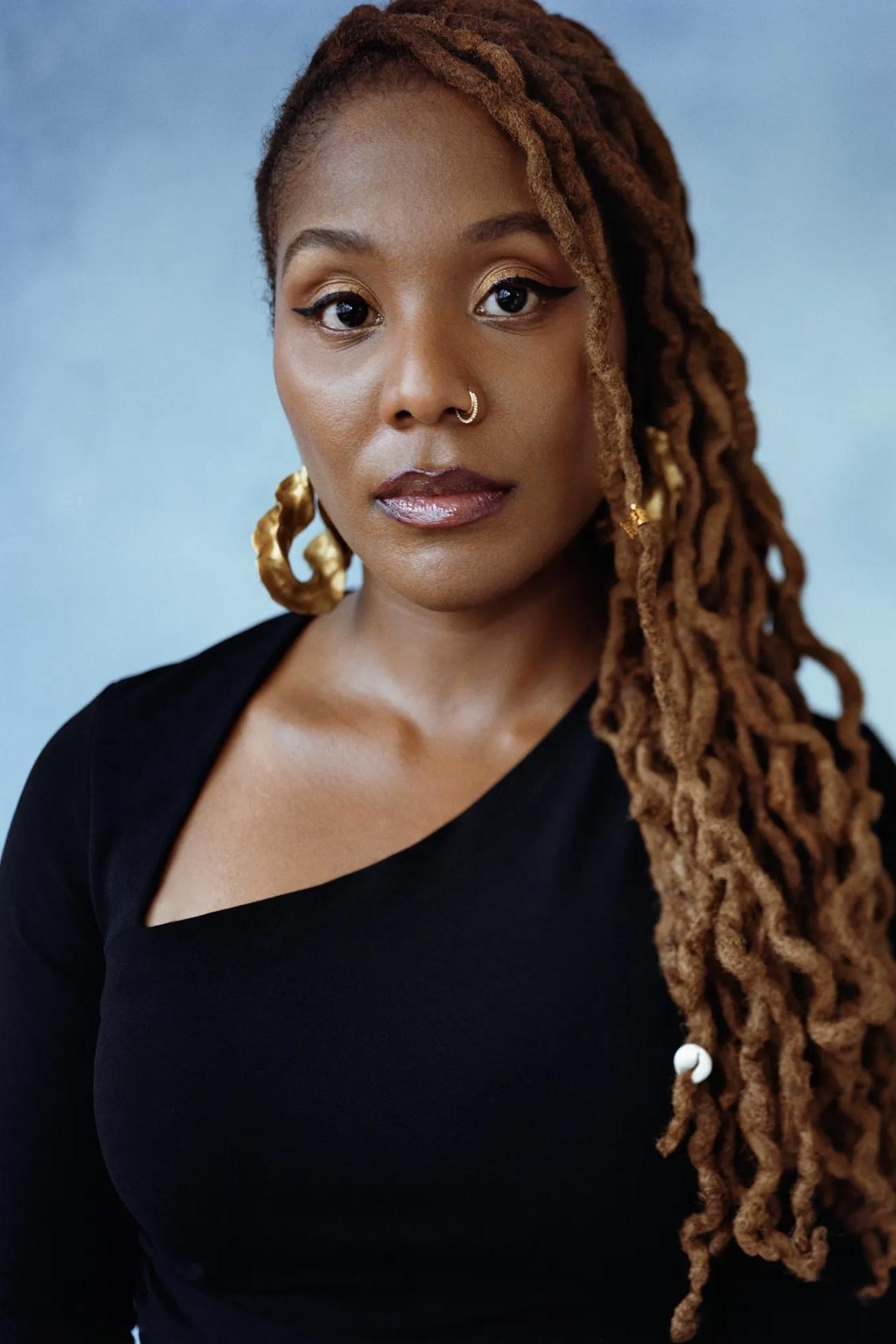 et billede af Nikyatu Jusu