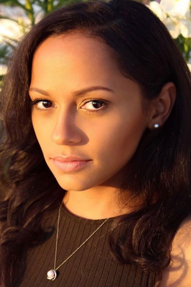 et billede af Tenise Farria