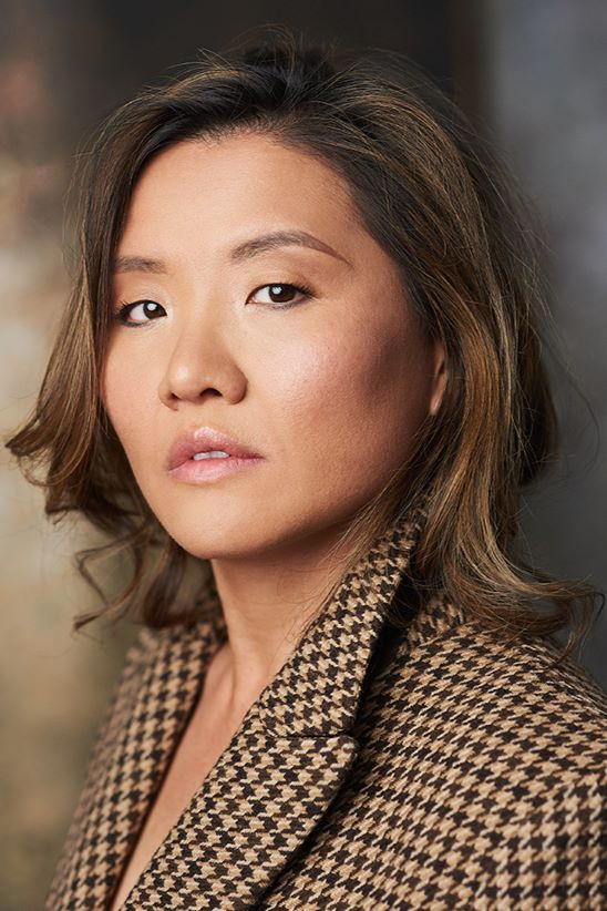 et billede af Miyuki Long