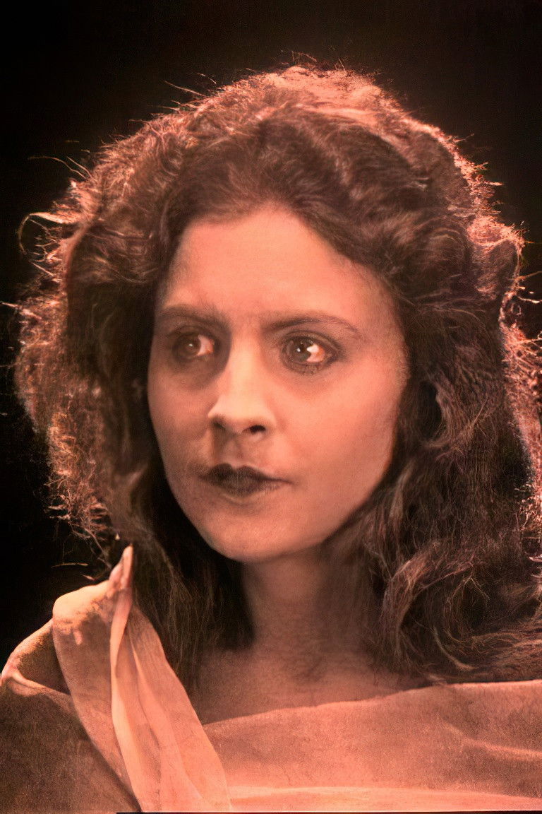 et billede af Yvonne Sergyl