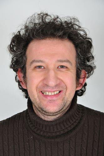 et billede af Tolga Öz