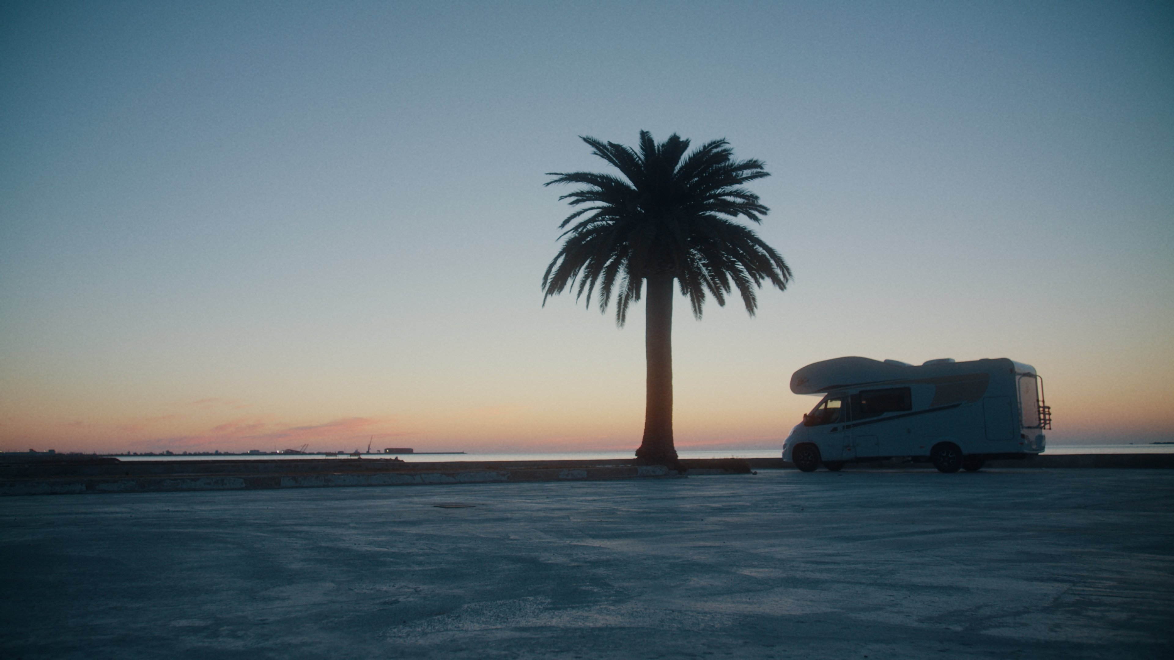 Camper (2023)