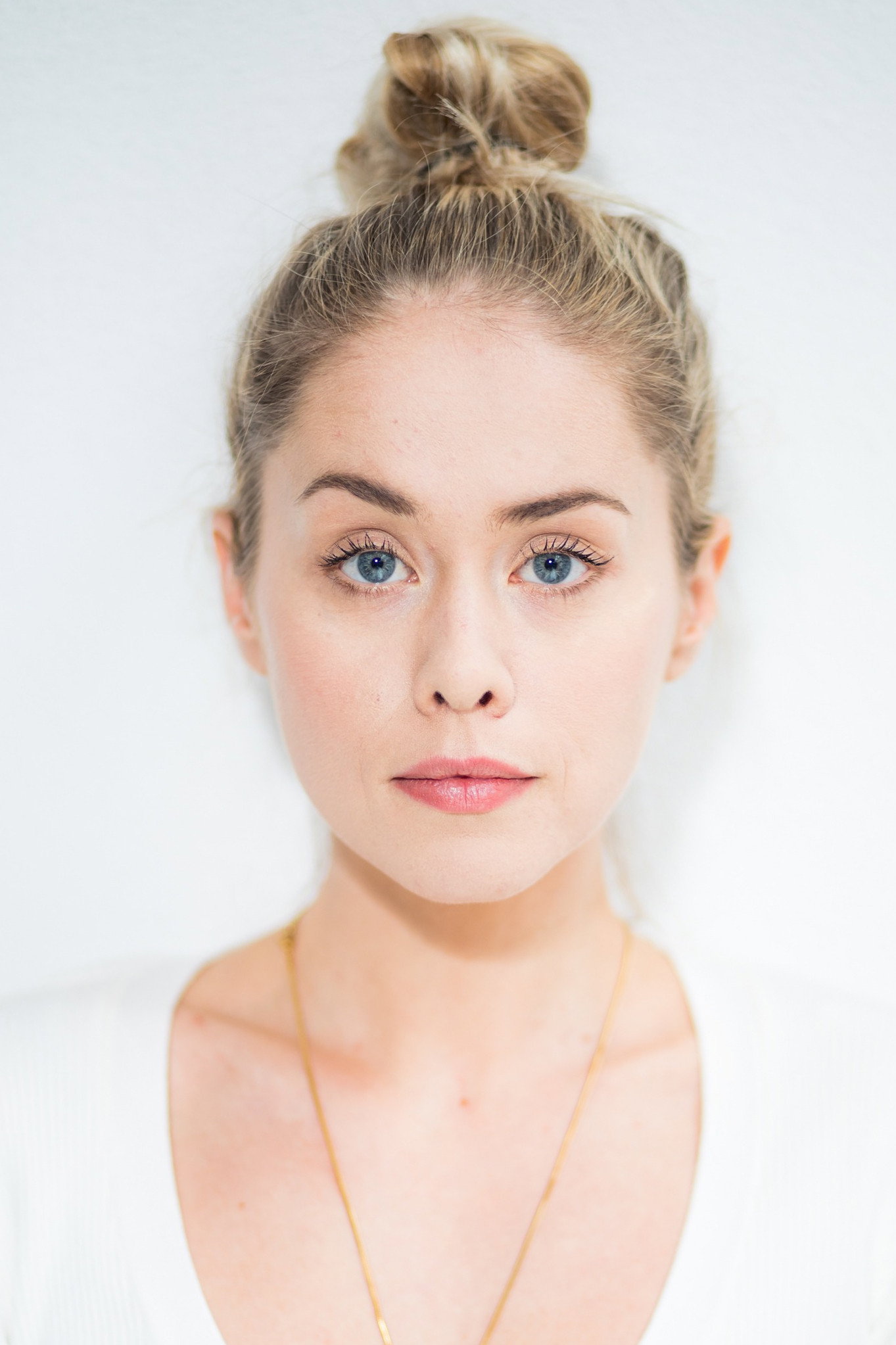 Elke Shari Van Den Broeck