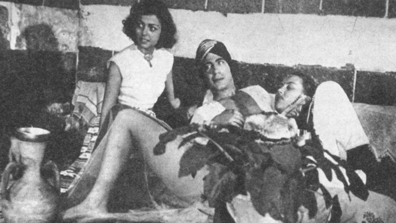 Mezarımı Taştan Oyun (1951)