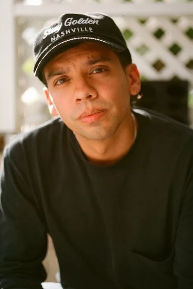 Rikardo Guzman backdrop