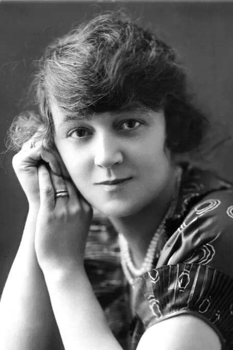 et billede af Madge Titheradge