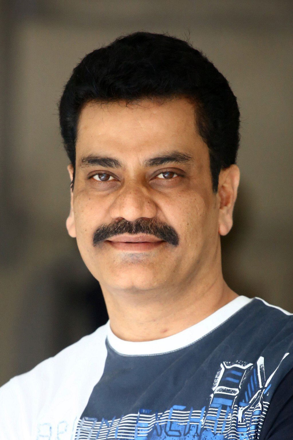 et billede af Dr. Mohan