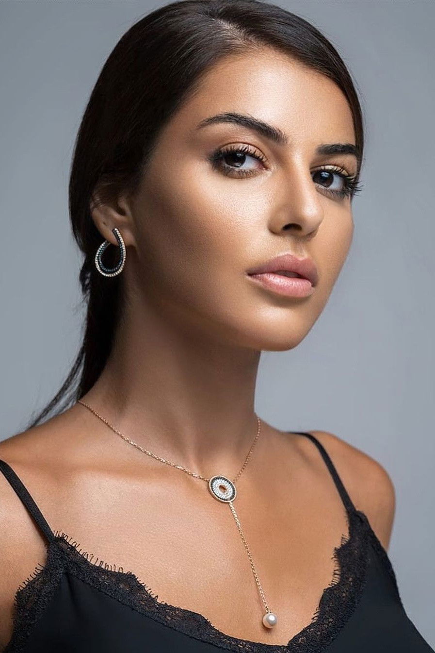 et billede af Sevinj Aliyeva