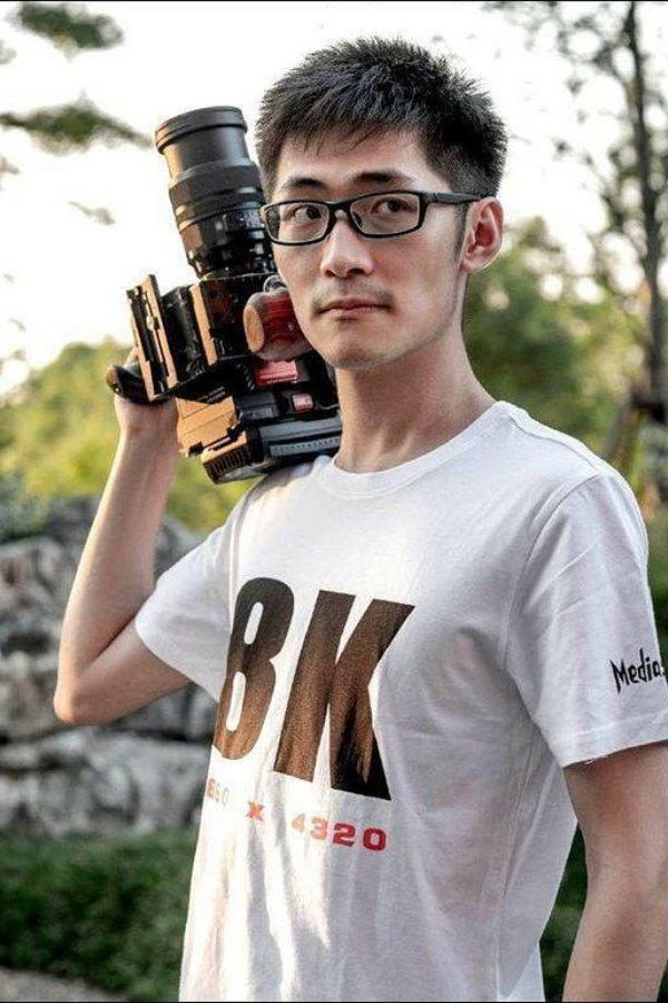 et billede af 潘天鸿