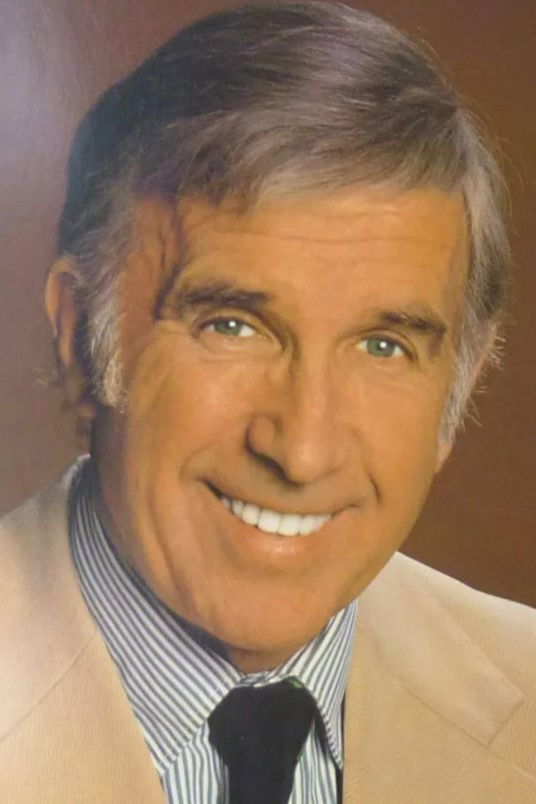 et billede af Bruce Low