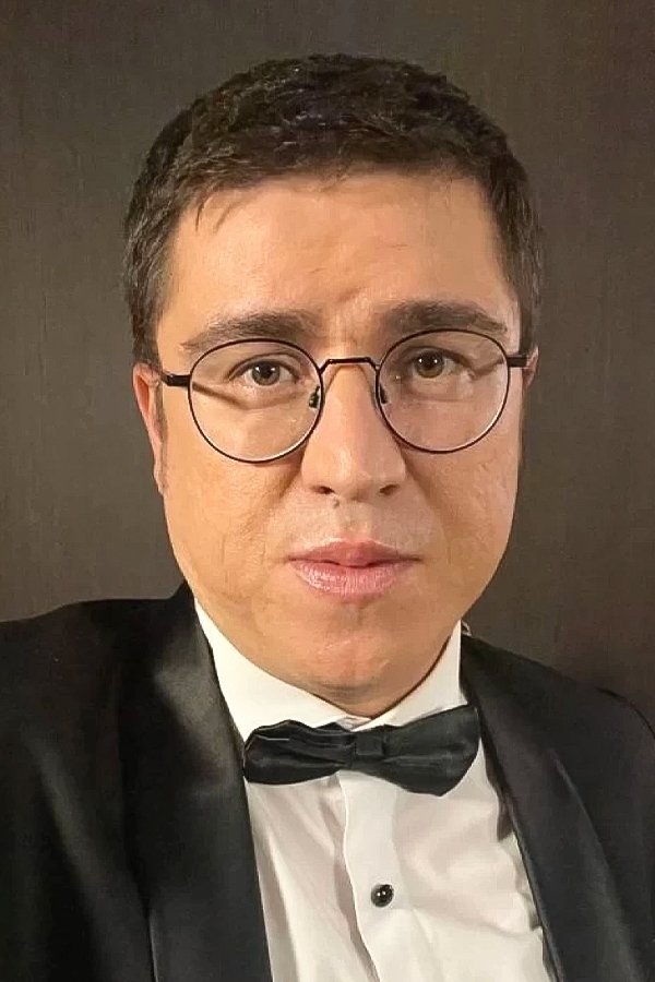 İbrahim Büyükak's picture in the cast