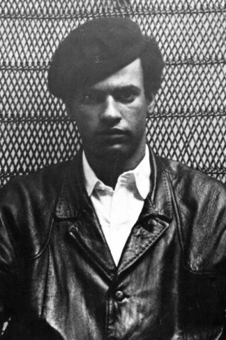 et billede af Huey P. Newton