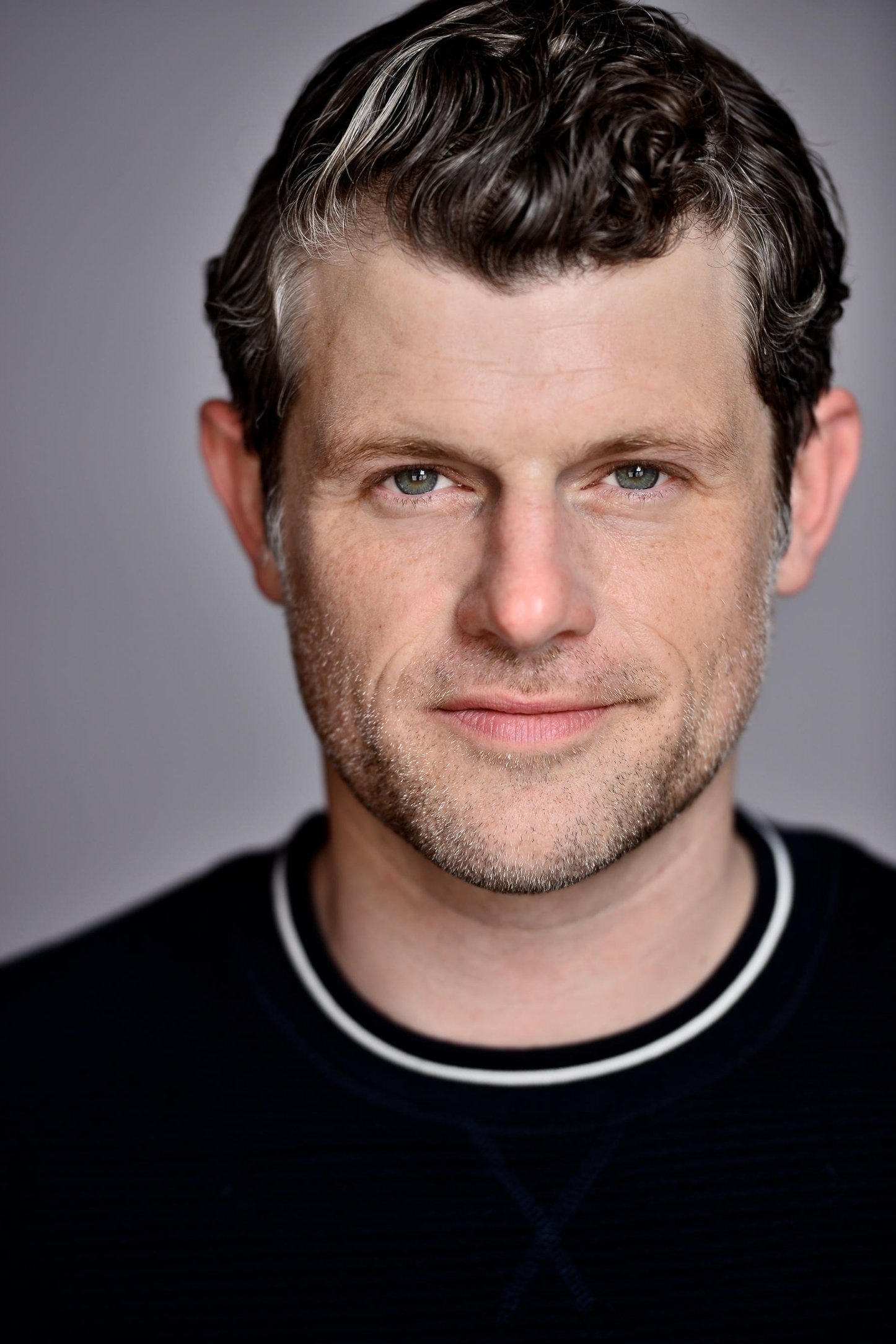 et billede af Brett Holland