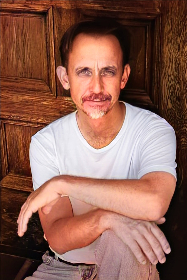 et billede af Billy Mott