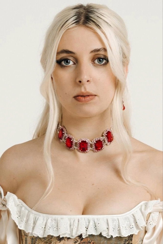 et billede af Georgia Davies