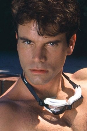 et billede af Andy Mantegna