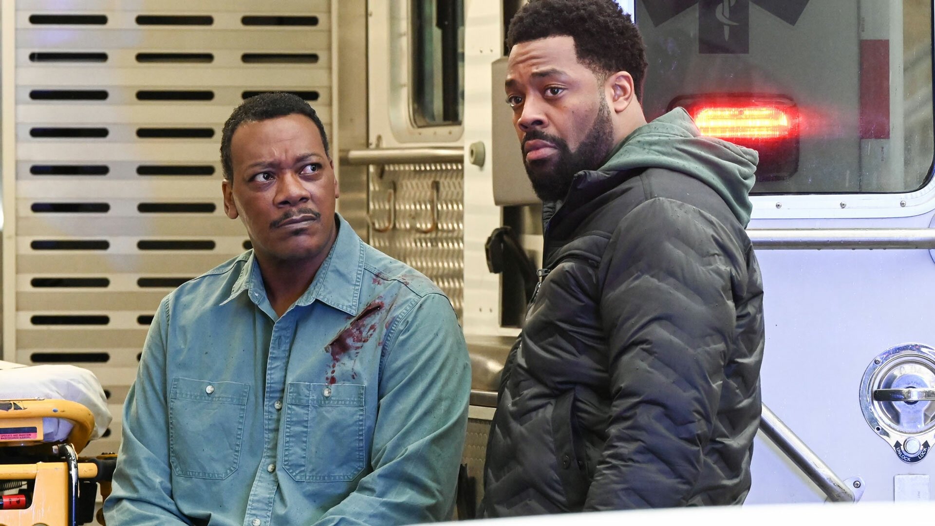 Chicago P.D. Season 10 :Episode 19  The Bleed Valve