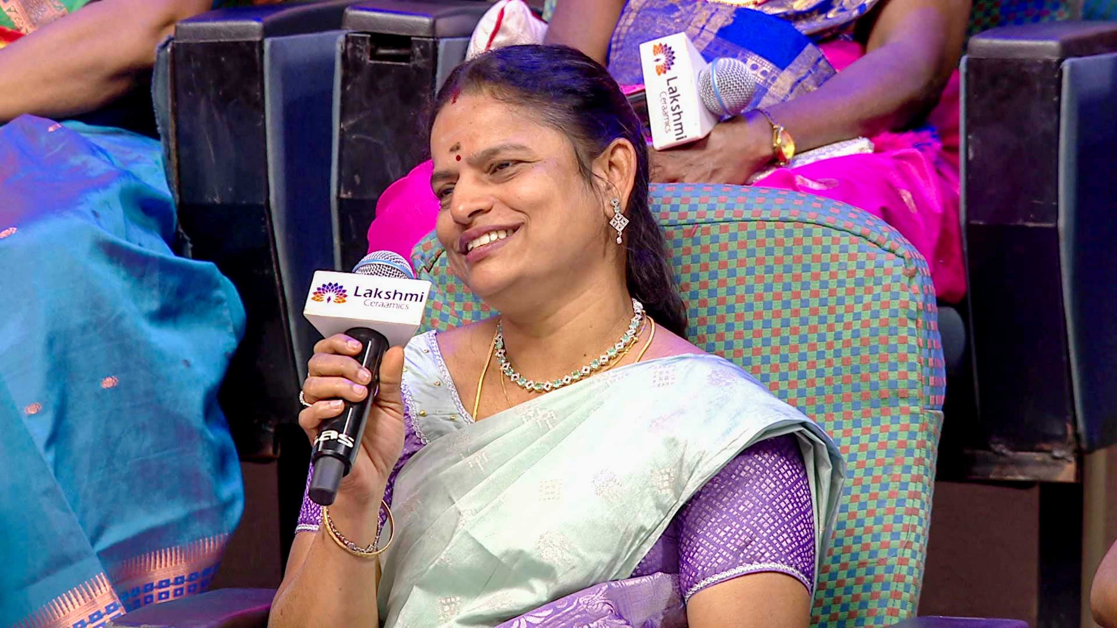 Episode 406 Homemakers vs Working Moms