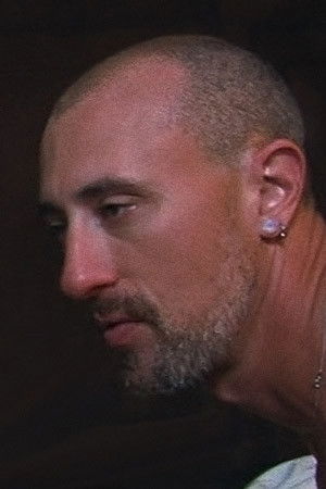 et billede af Hugh Peterson