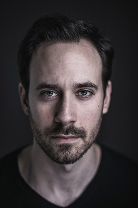 Miha Rodman as Peter