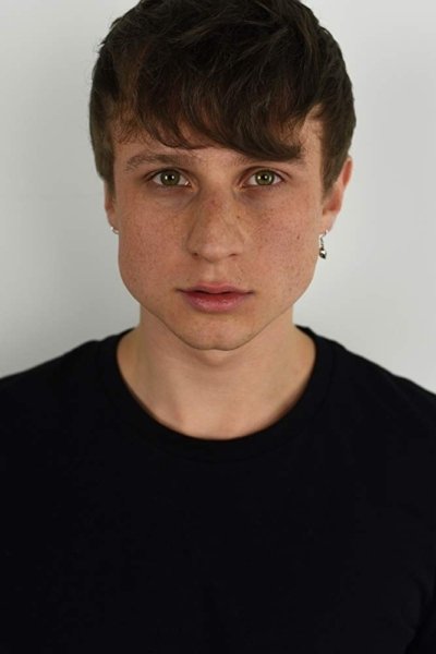 et billede af Brian D. Wolfe