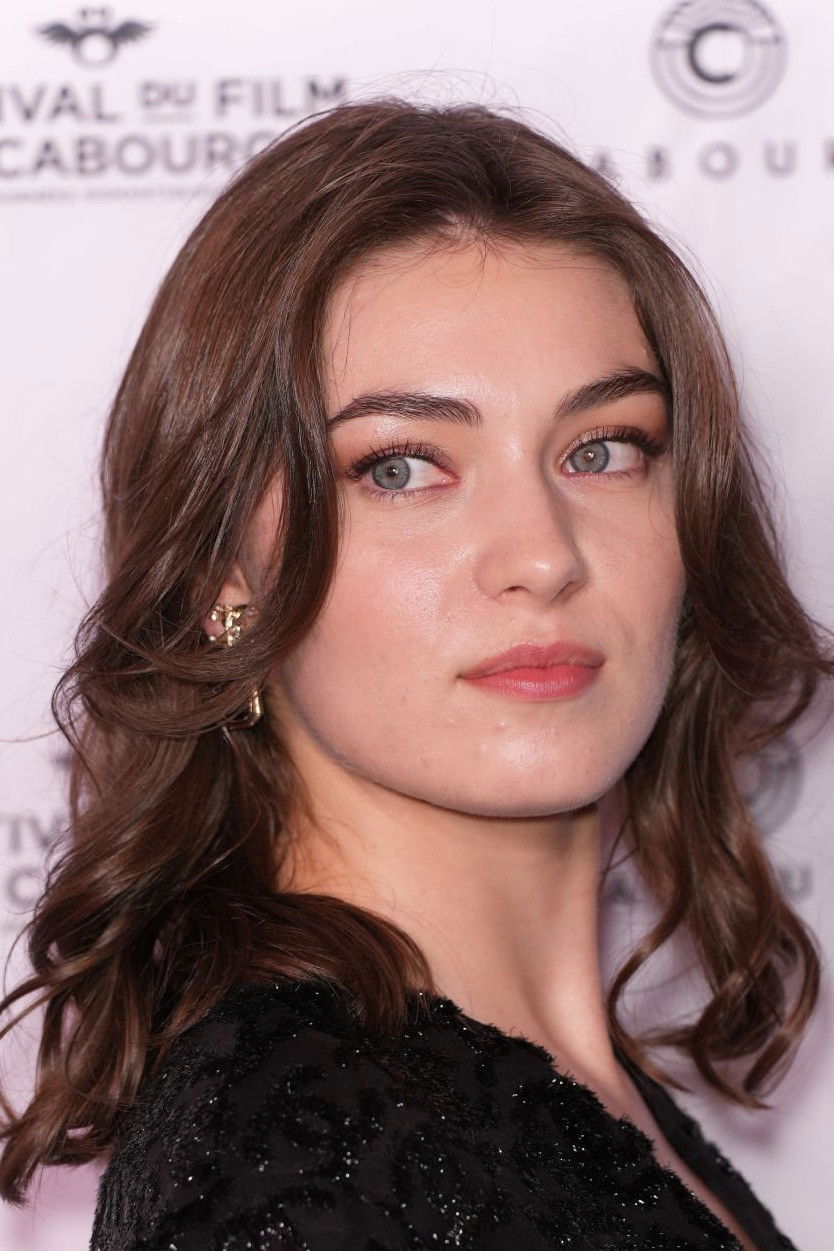 et billede af Anamaria Vartolomei