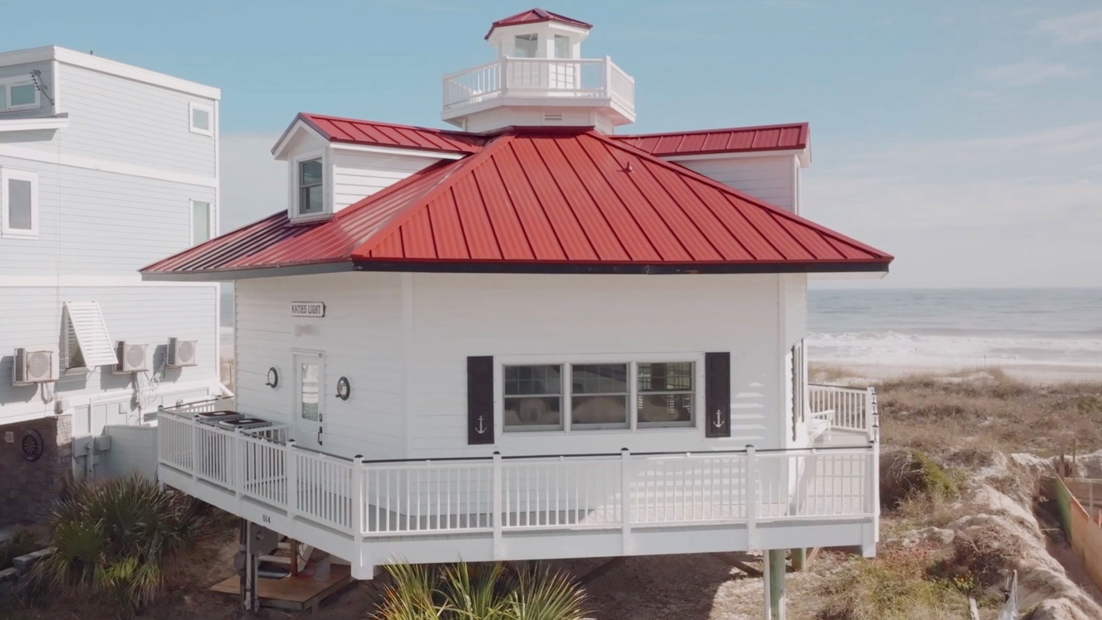 Beach Cottage Chronicles S04E09 backdrop