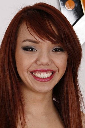 et billede af Zenya Lai