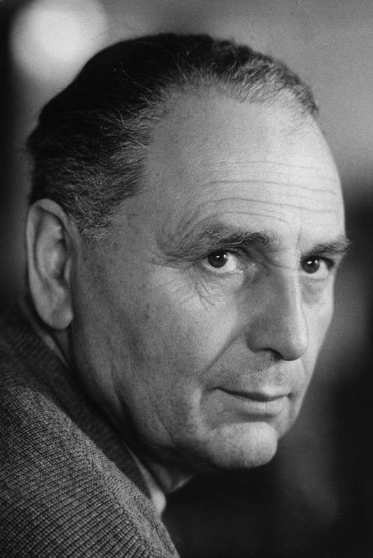 et billede af Elmar Klos