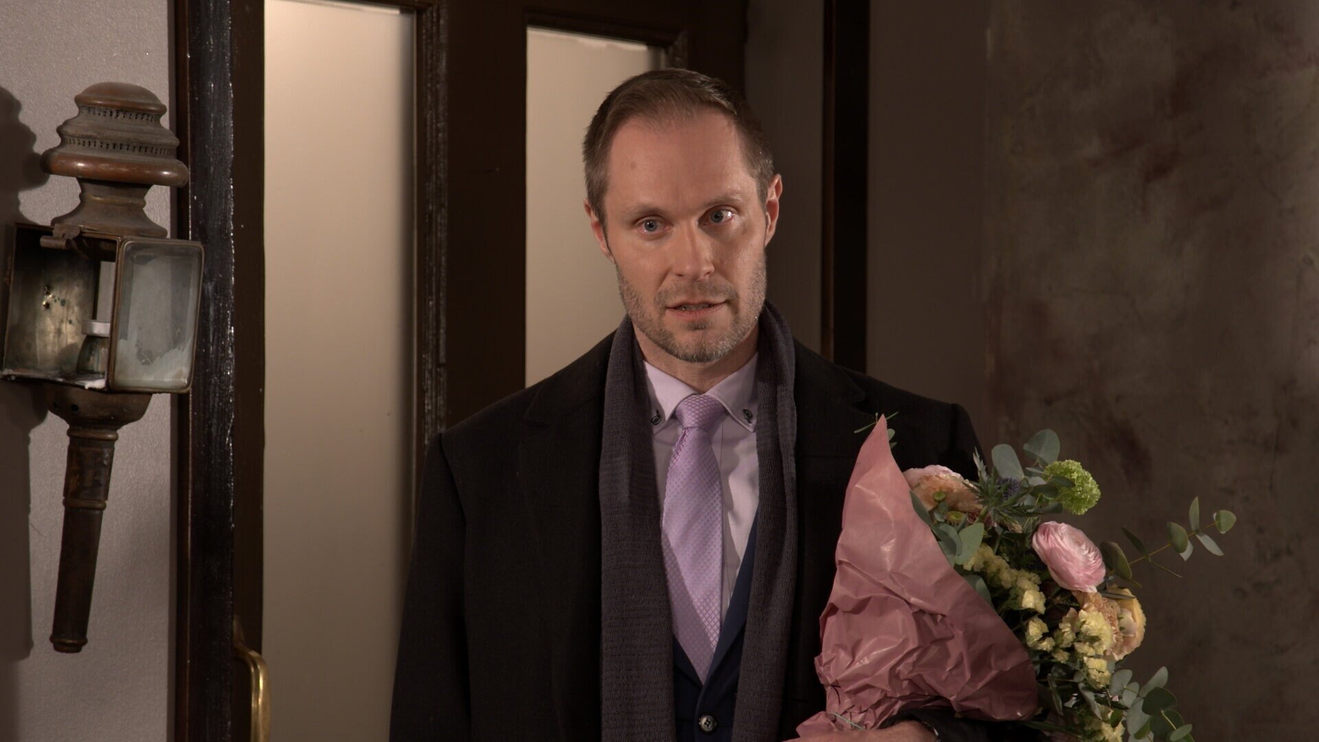 Secret Lives Season 28 :Episode 21  Episode 4811
