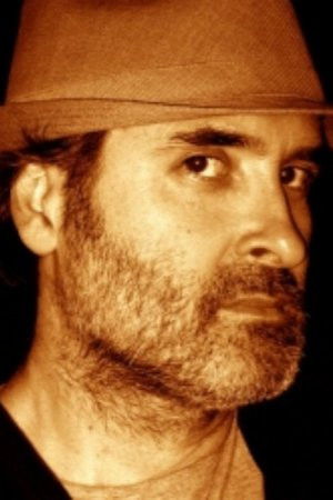 et billede af Suat Oktay Senocak