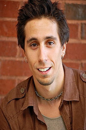 et billede af D. Dylan Schettina