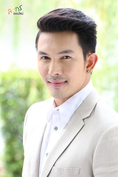 Athichart Chumnanon's picture in the cast