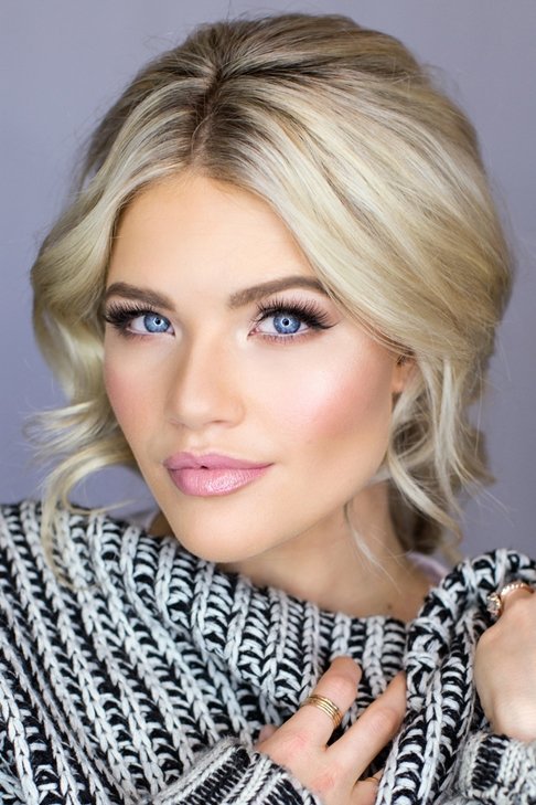 et billede af Witney Carson