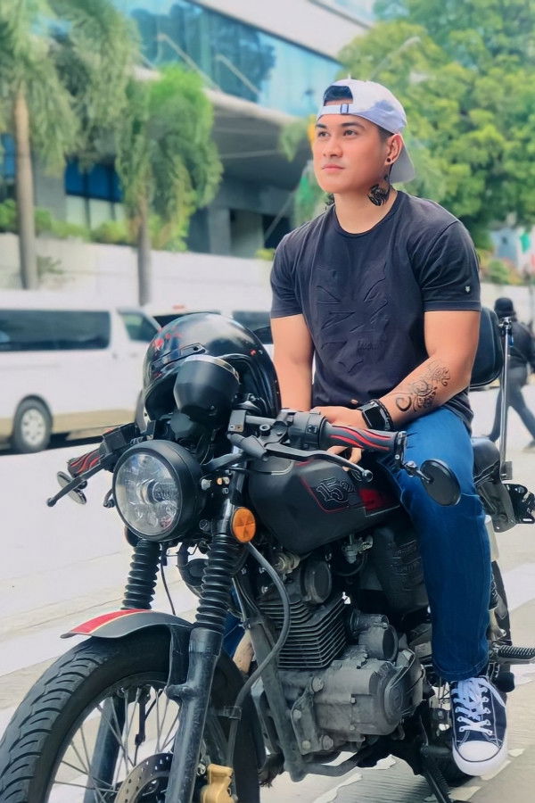 et billede af Errolle Vargas