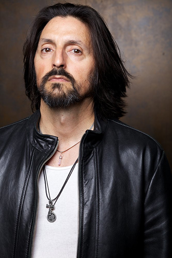 et billede af Thom Rivera