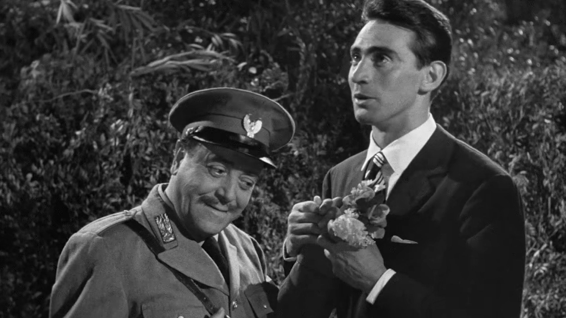 It's Him!... Yes! Yes! (1951)
