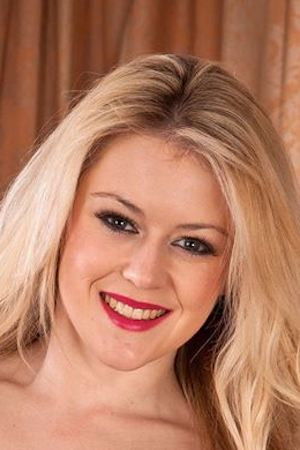 et billede af Brooke Little