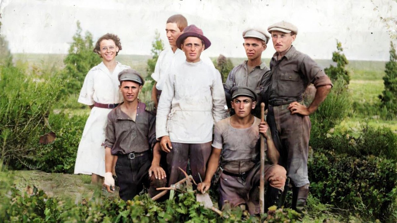 Imagem do Filme The Red Book