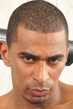 et billede af Renzo Araujo