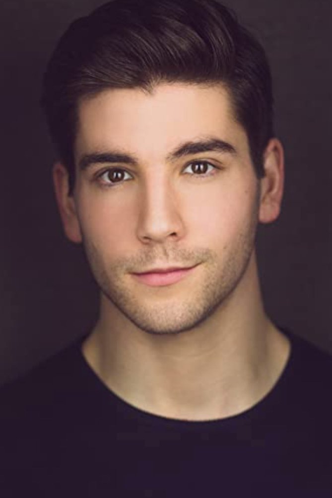 et billede af Adam Kaplan