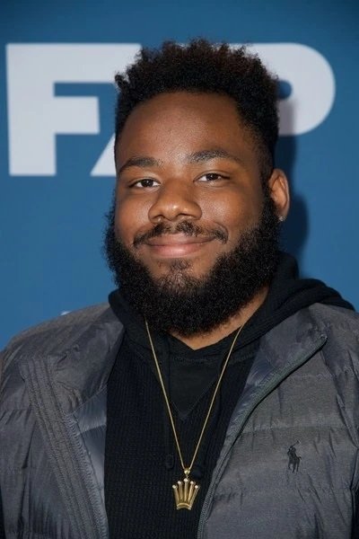 et billede af Stephen Glover