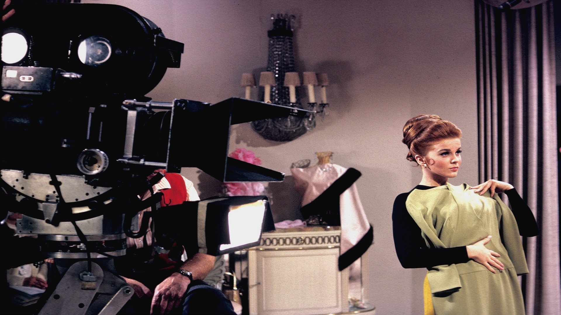 Made in Paris (1966)