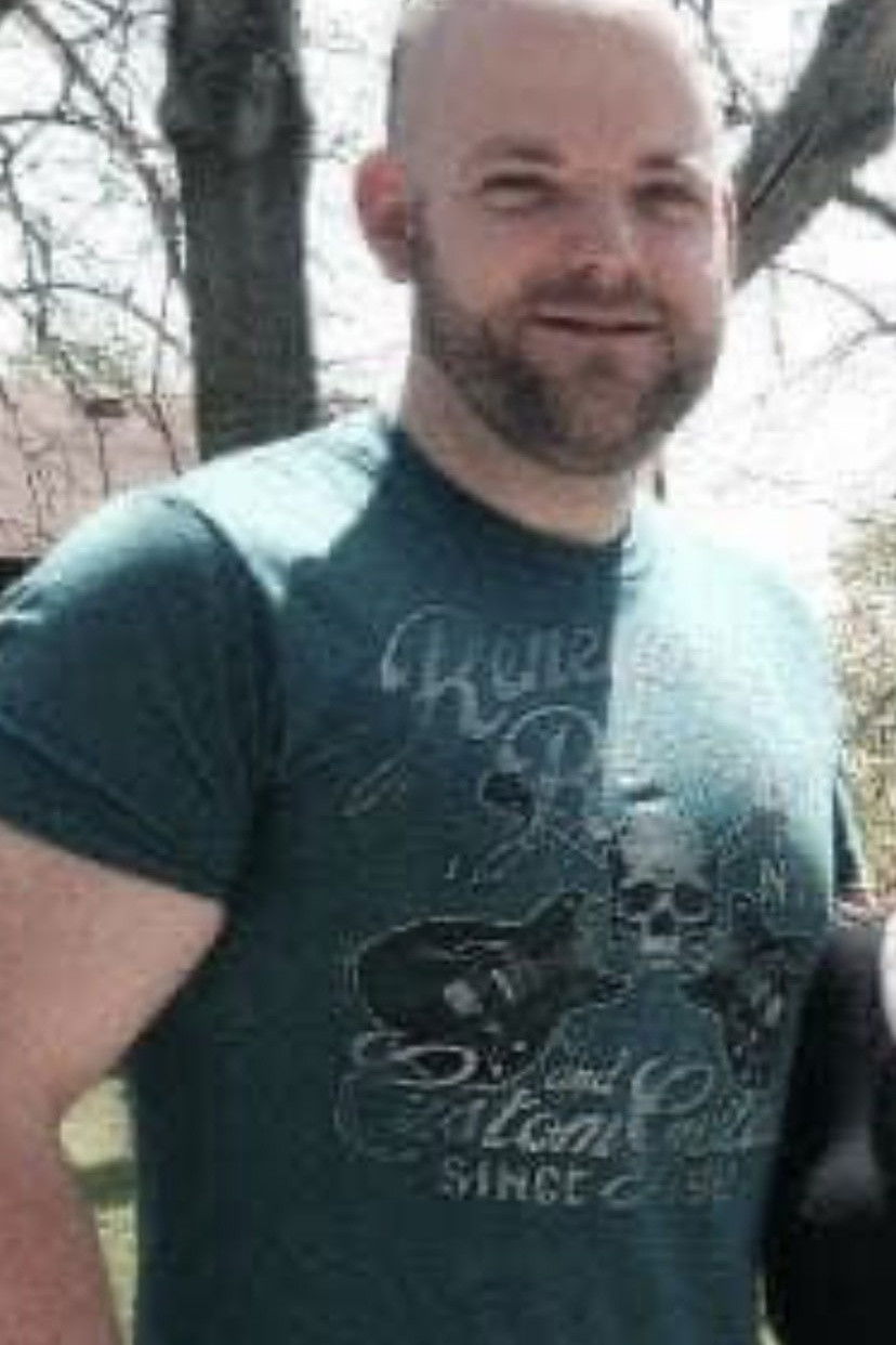 et billede af Jason Estes