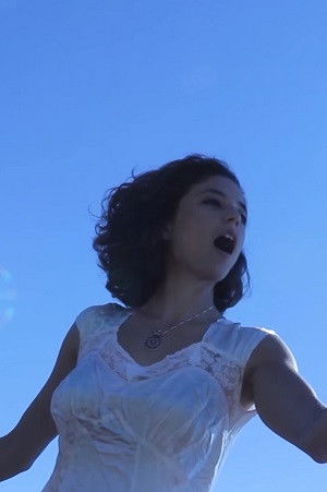 et billede af Aielén Luna