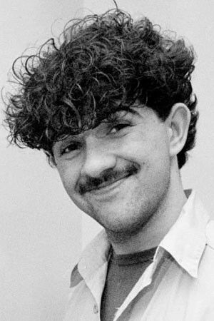 et billede af Peter Gill