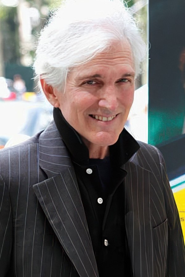 et billede af John Bisignano