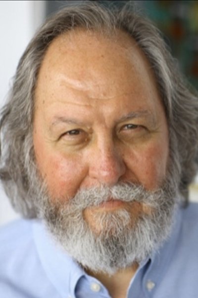 et billede af Hollis Ellzey